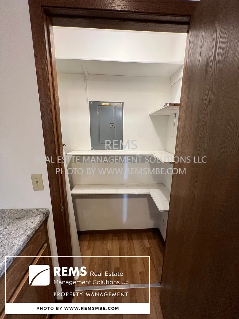 544 East Slifer Street — Photo 2