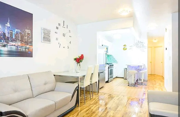 Rented by Sally Raia LLC | media 13