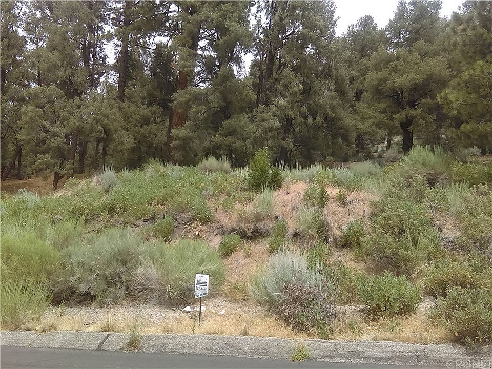 2nd image of 2212 Woodland Dr