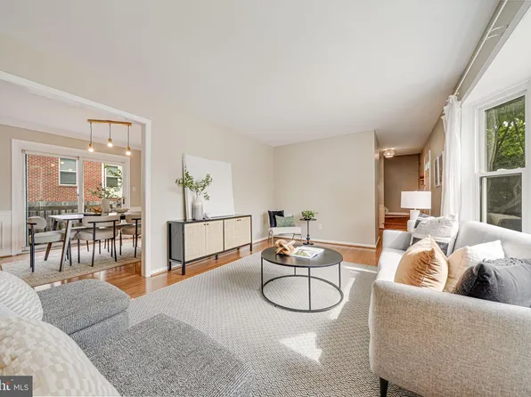 2702 Kenwood Ave, Alexandria, VA 22302