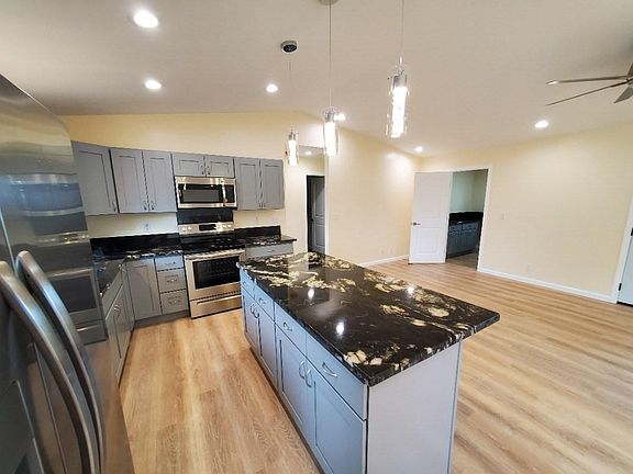 4th image of 16-2084 Hanale Dr
