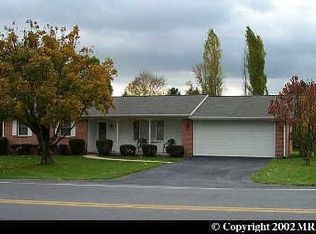122 Tavern Rd, Martinsburg, WV 25401