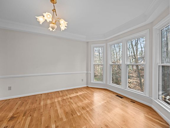 5th image of 3908 Blakeford Dr