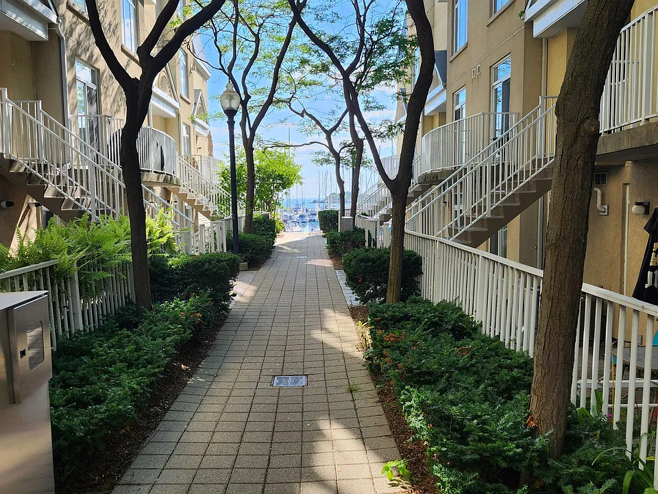 30 Stadium Rd #252