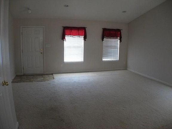 3rd image of 12718 Braddock Ln