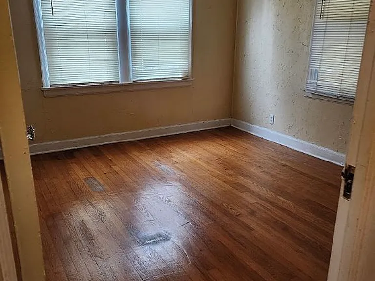 6328 Indiana Ave — Photo 8