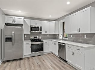 122 Commerce St APT 3, Hawthorne, NY 10532