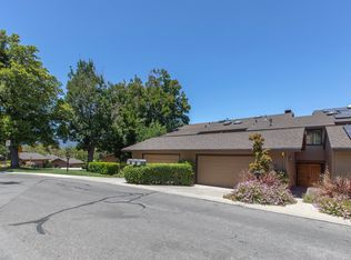 23 Hallmark Cir, Menlo Park, CA 94025