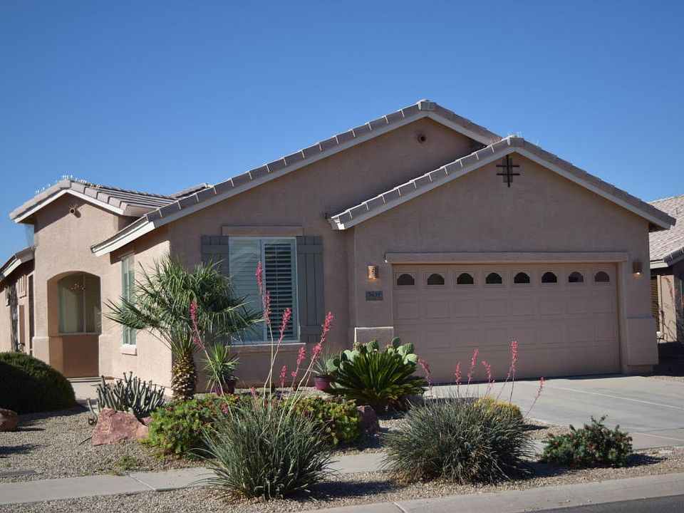1st image of 2437 E Fiesta Dr