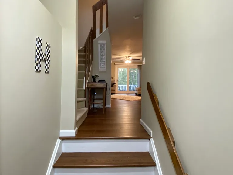 120 Iron Oak Cir — Photo 6