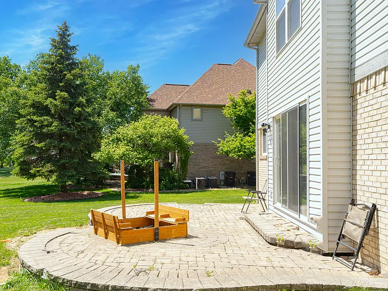 24625 Muirfield Dr — Photo 44