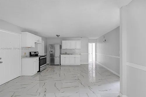 632 SW 16th Ave #D Photo 1 632 SW 16th Ave #D Photo 1
