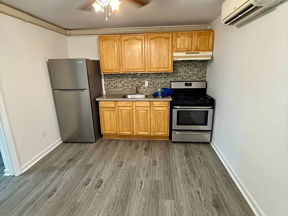 1st image of 896 Flushing Ave APT 2