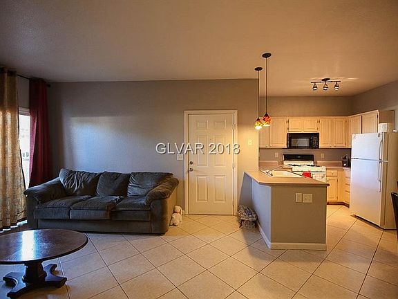 4th image of 855 N Stephanie St Unit 2712