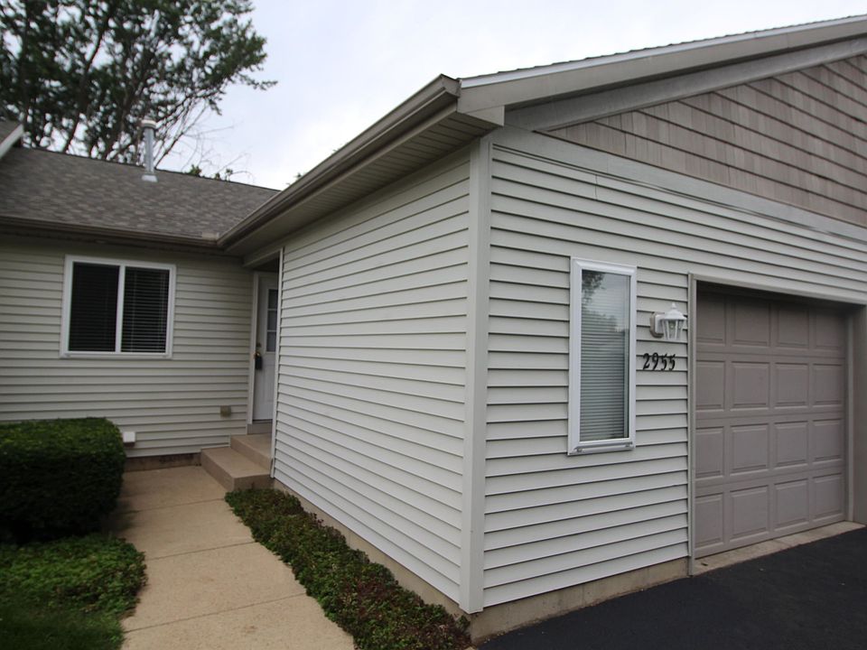 1st image of 2955 Harmony Ct SW #3