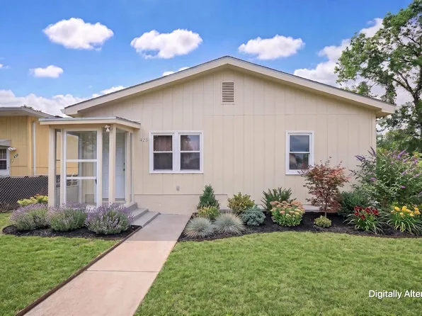 423 W 12th St, Junction City, KS 66441