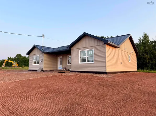 33 Marshview Dr, Amherst, NS B4H 4B3