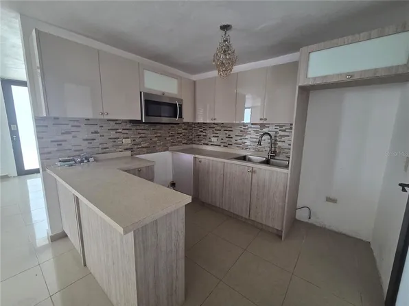 24 Calle 35, Carolina, PR 00983
