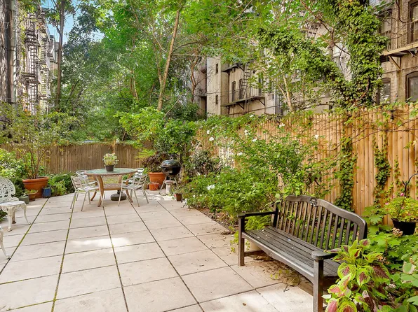 206 East 90th Street 4W image 9 of 9