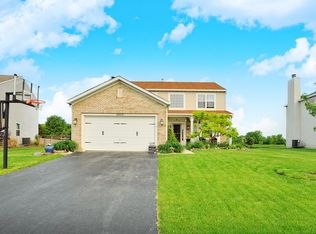 16420 Borio Dr, Crest Hill, IL 60403