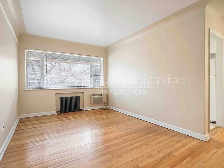 500 N Logan St #12 — Photo 2