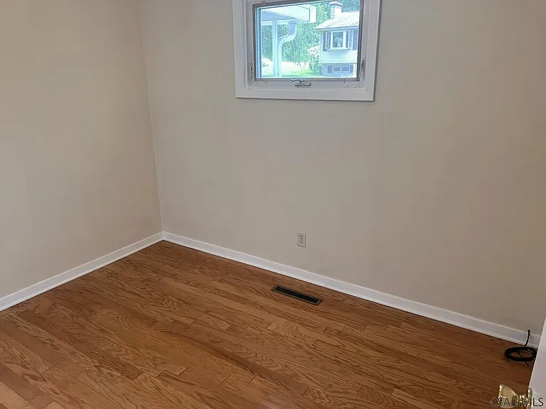 138 Work Dr — Photo 22