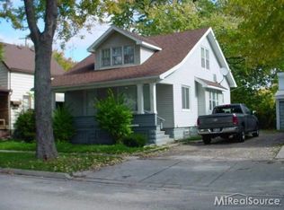1324 13th St, Port Huron, MI 48060