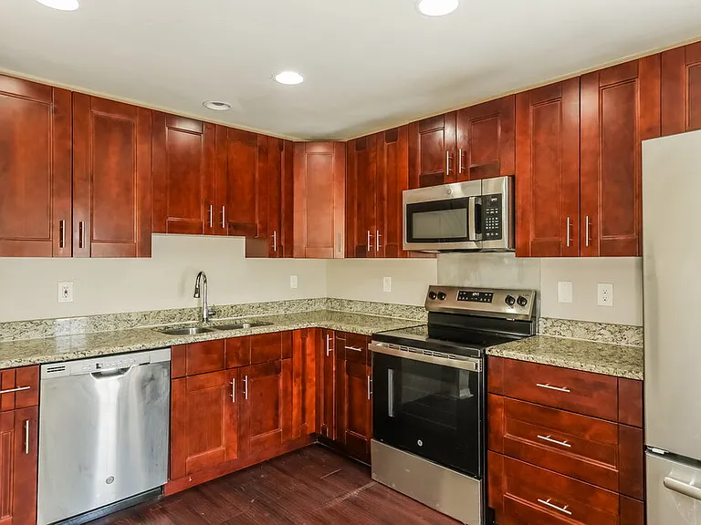 6023 Sand Key Ln — Photo 7