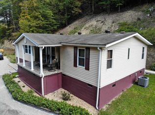 207 S Peters Branch Rd, Mozelle, KY 40858