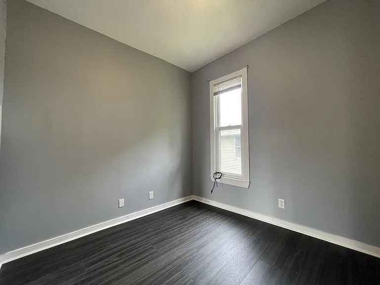 1819 15th Ave S #2 — Photo 6