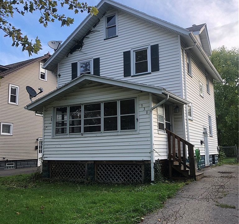 1st image of 938 Post Ave