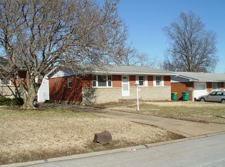 1557 Reale Ave, Saint Louis, MO 63138