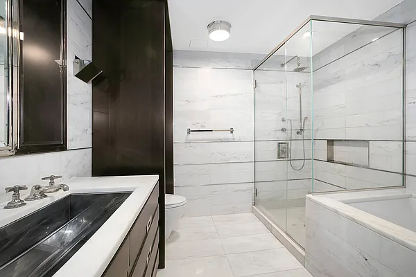 Rented by Compass | media 9