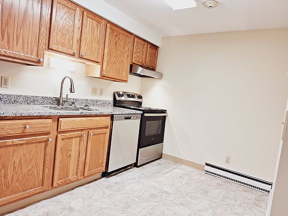 4th image of 331 Hope St #8