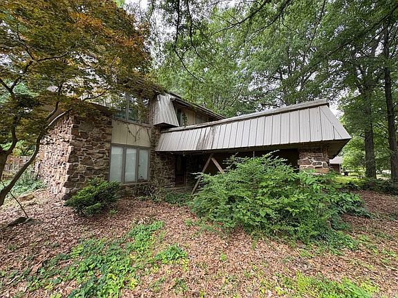 5th image of 1801 Covey Dr