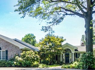 60 Yacht Club Rd, Springfield, IL 62712