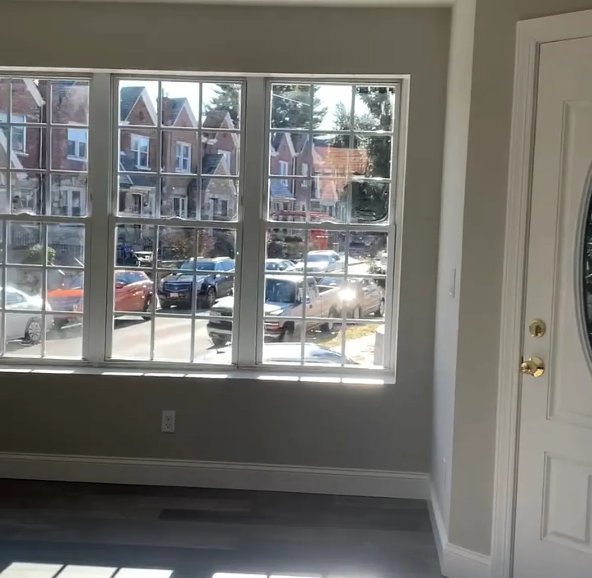 3 bed, 1334 sqft, $2,850 — Photo 2