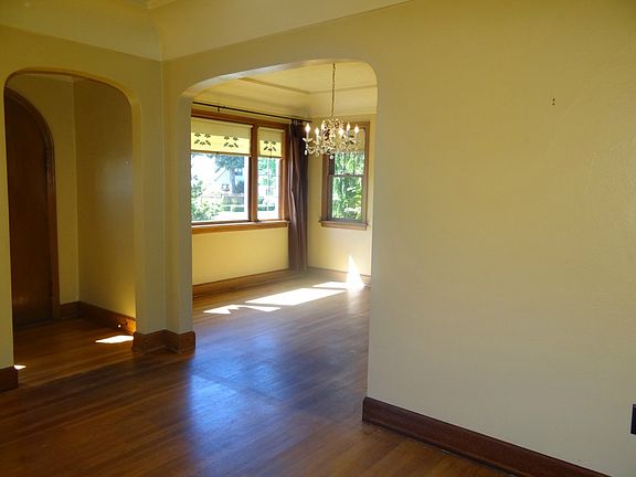 5th image of 1119 N Junett St