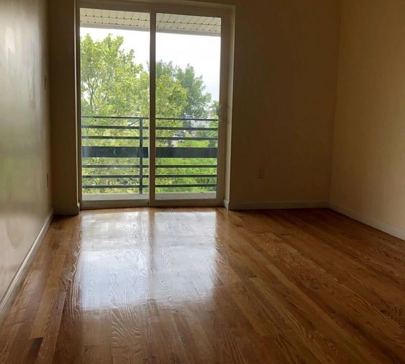 1st image of 11-40 127th St #2