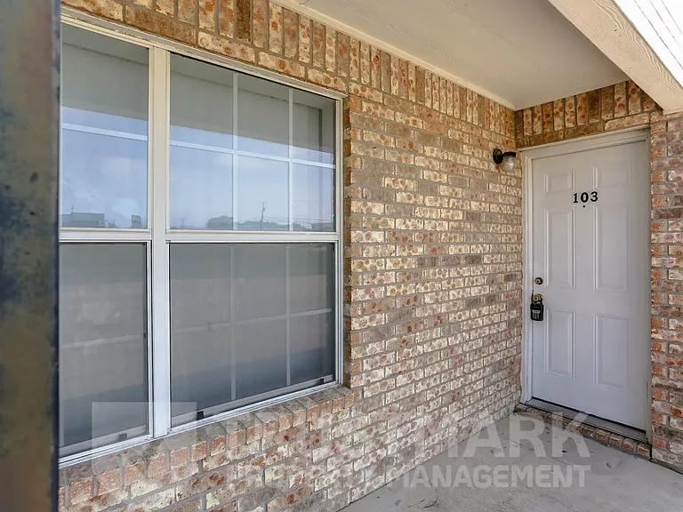 700 S Amy Ln #103 — Photo 14