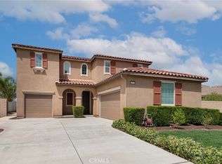 16562 Village Meadow Dr, Riverside, CA 92503