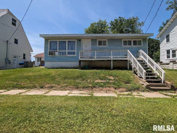 408 S Ash St, Carbondale, IL 62901