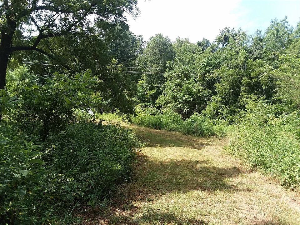 2nd image of 2867 Racetrack Hollow Rd