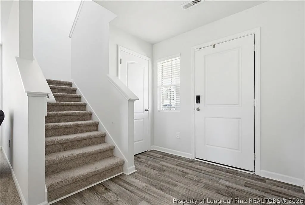 4 bed, 2.5 bath, 2375 sqft, $2,050 — Photo 3
