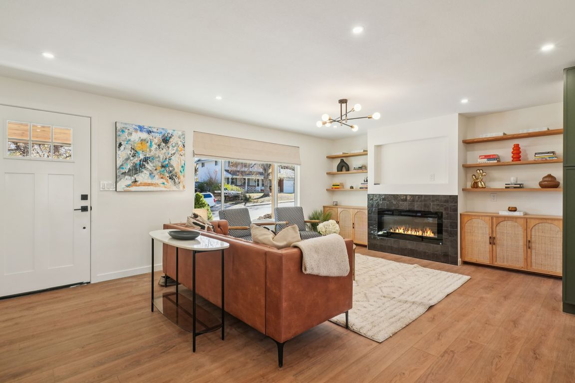 next background image