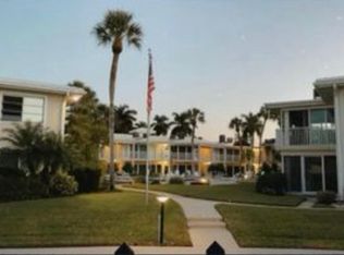 368 Harbour Dr, Naples, FL 34103