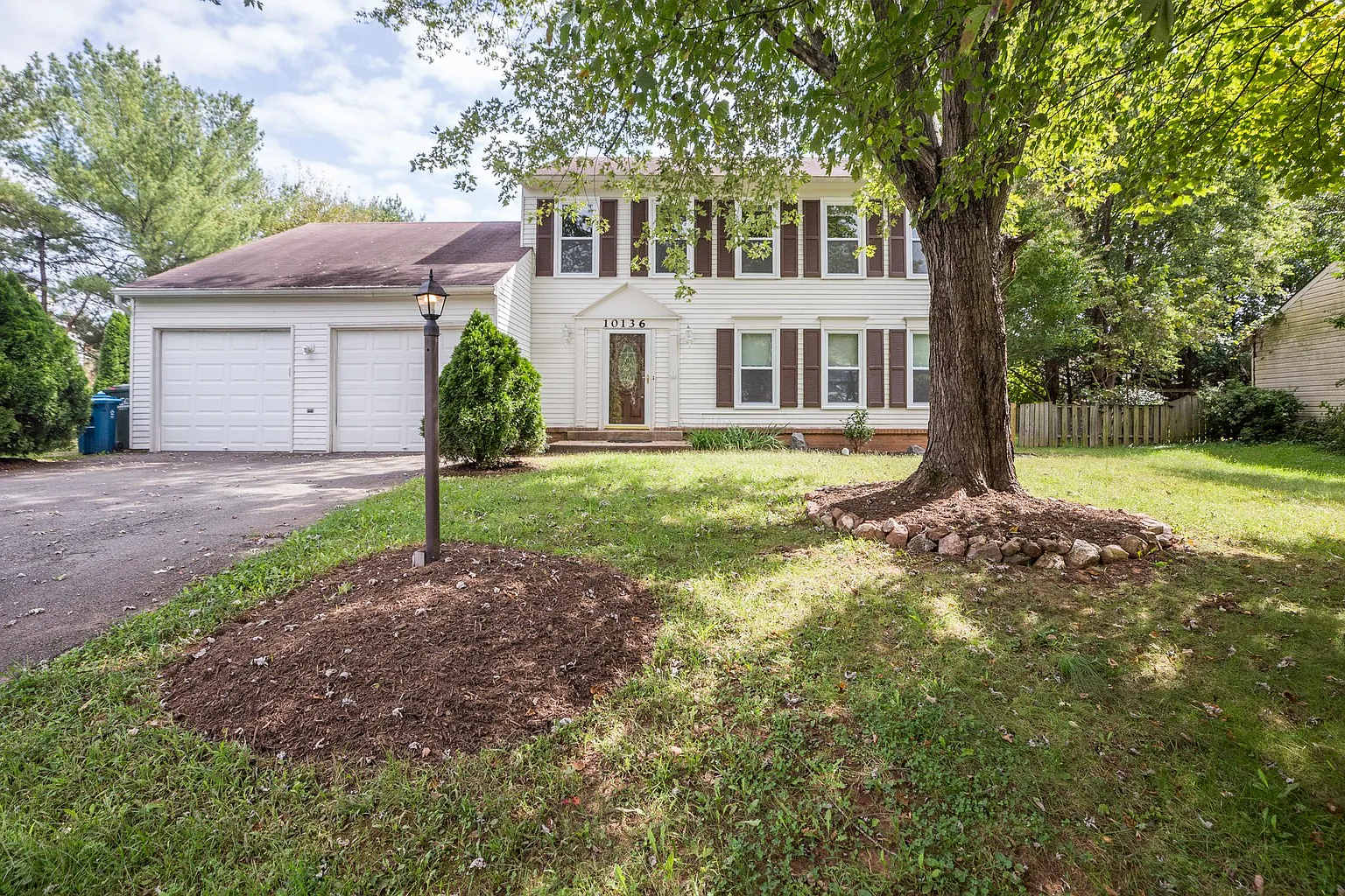 10136 Yorktown Dr photo 1