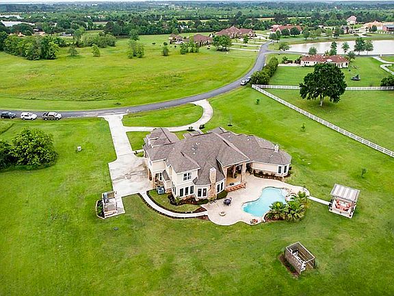 2nd image of 18519 La Paloma Estates Dr