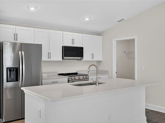 4th image of 1106 NW 8th Pl