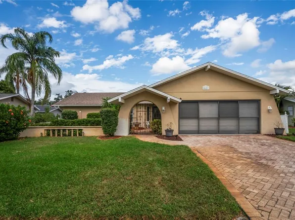 8621 Bridgewater Dr, New Port Richey, FL 34655